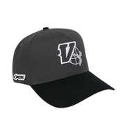 GORRA VAQUEROS GRIS - VICERA NEGRA Y AZUL